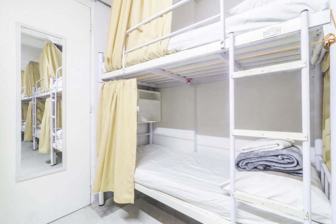 Ark Hostel City Center Manila Пасай Экстерьер фото